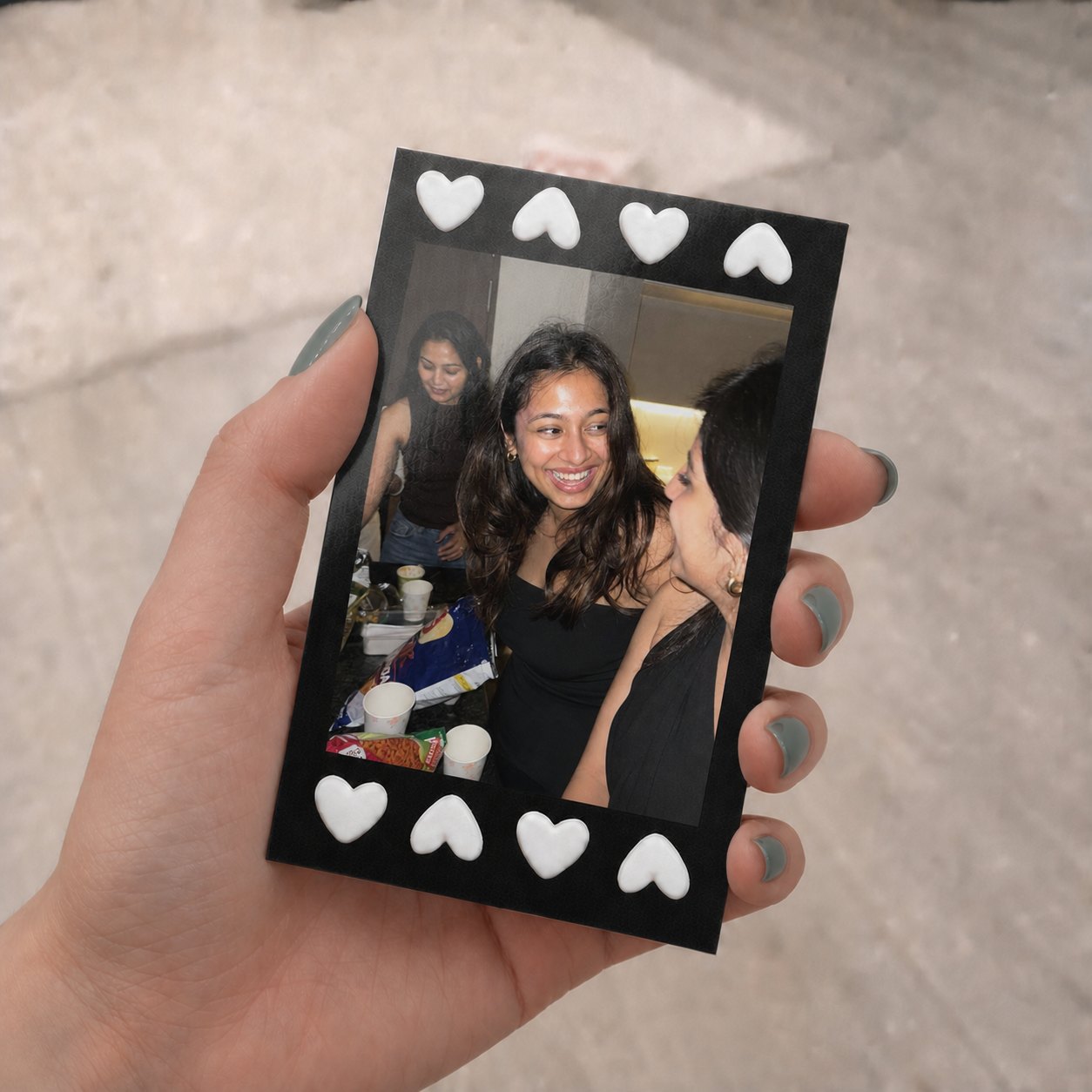 Mini Puffy Heart Black Polaroids